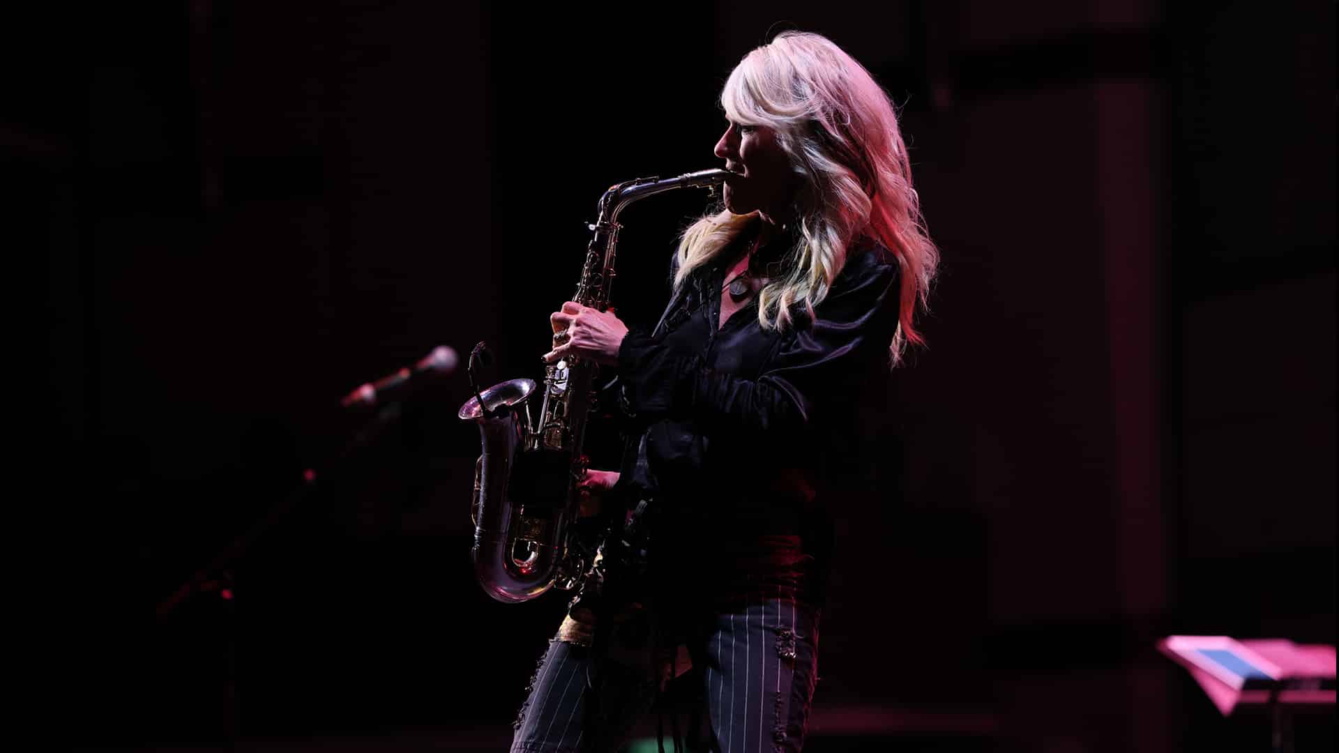 Mindi Abair on the SJC 27